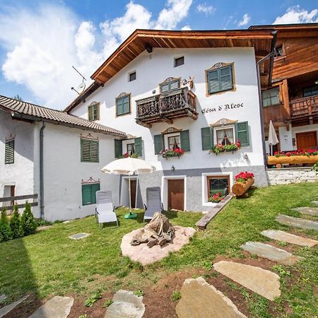 Apartments Berna Ортізеї Екстер'єр фото